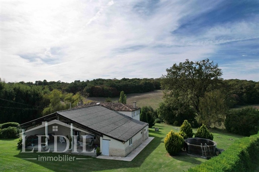 2 maisons adjacentes en très bon état avec vue