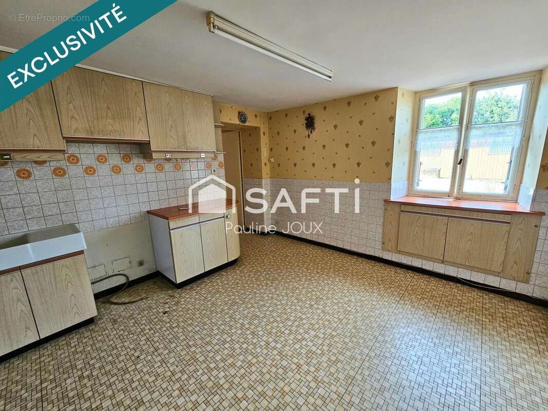 Maison à vendre, 85m², Mirecourt