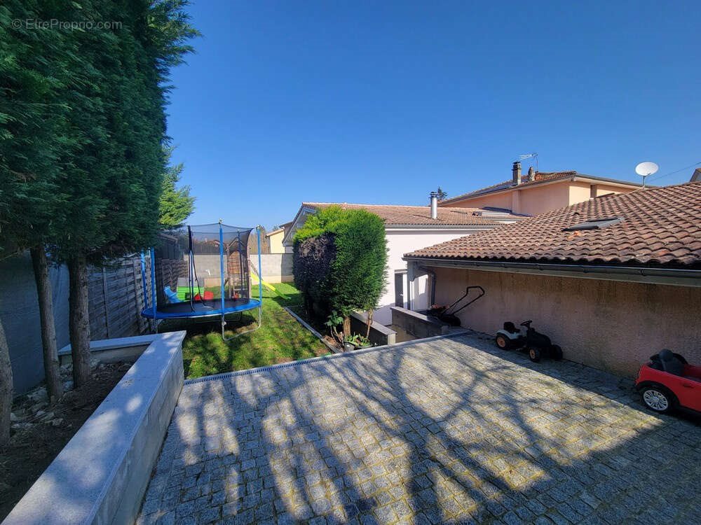 Maison à vendre, 118m², Roussillon