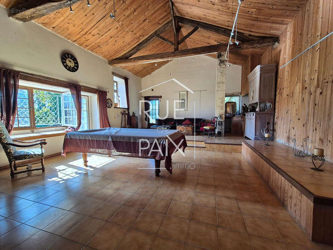 Maison à vendre, 290m², Les Trois-Moutiers