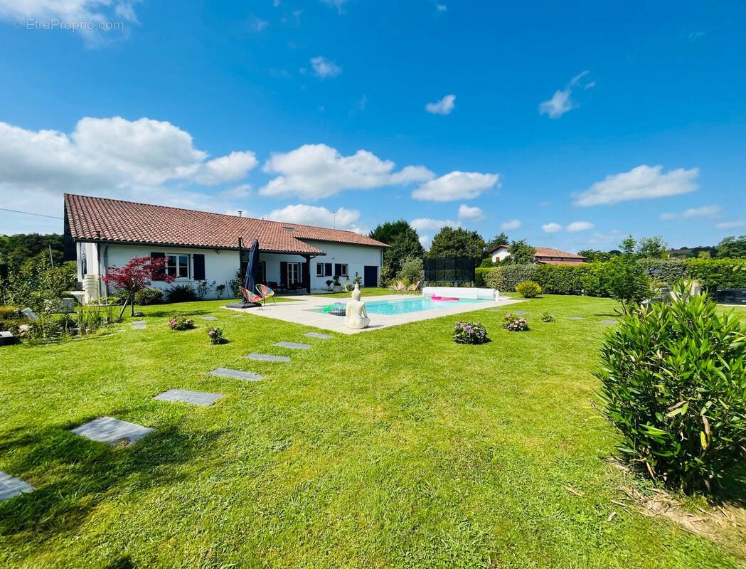 Maison à vendre, 249m², Mouguerre