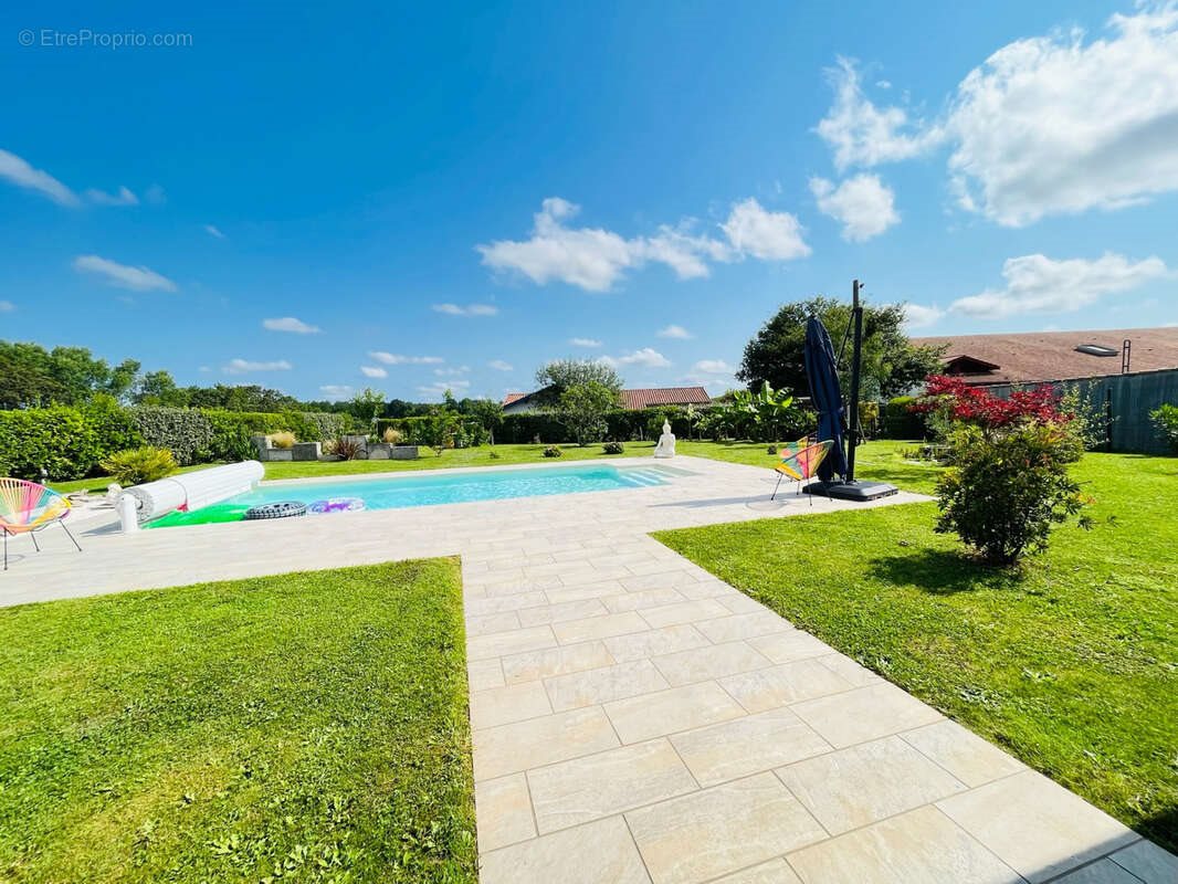 Maison à vendre, 249m², Mouguerre