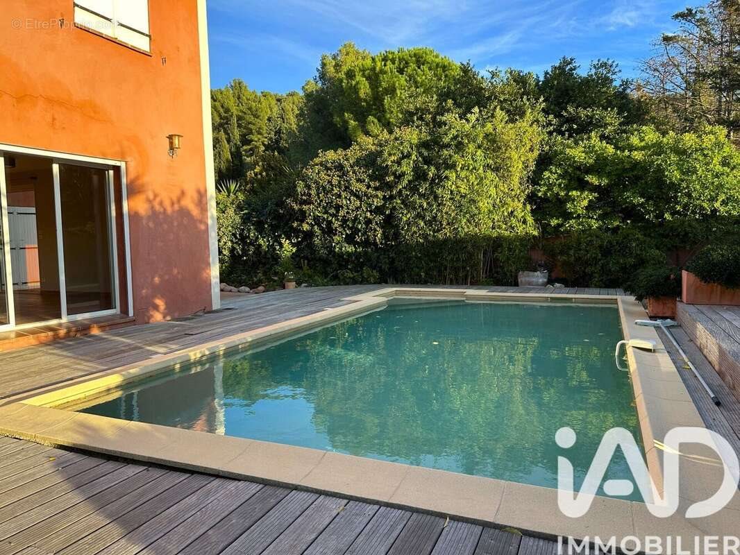Maison à vendre, 157m², Cassis