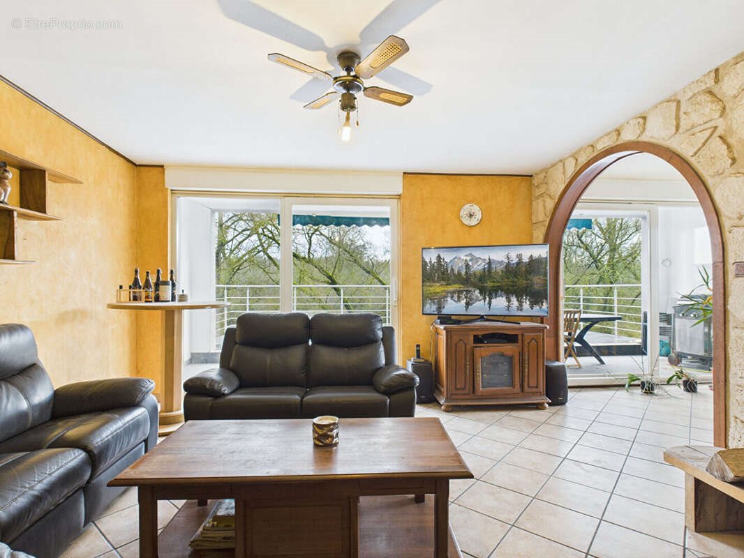 Maison à vendre, 3000m², Bertrange