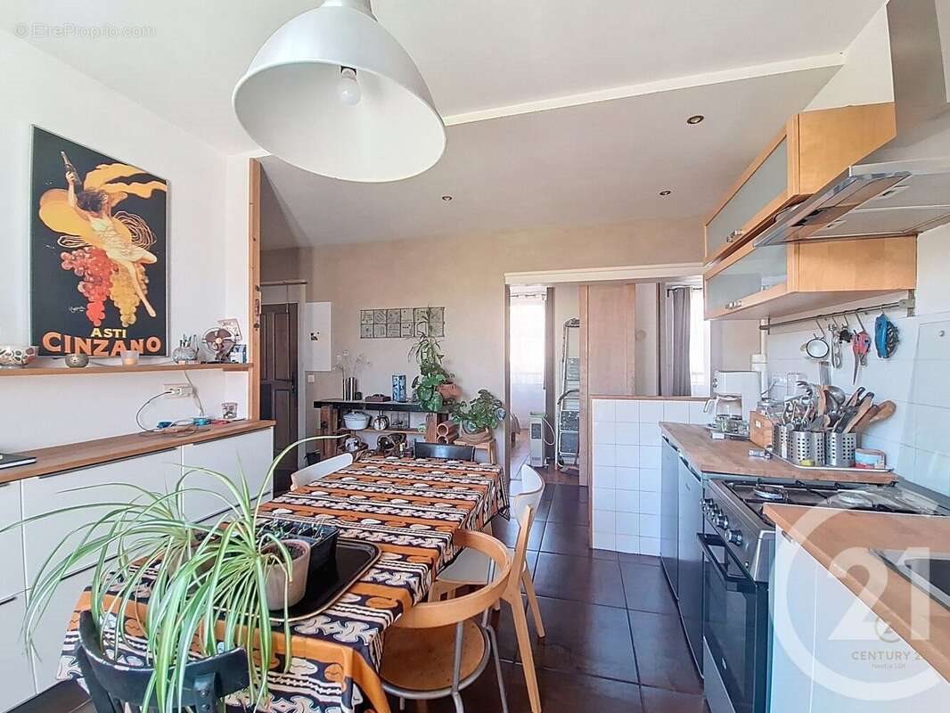 Appartement à vendre, 61m², Grigny