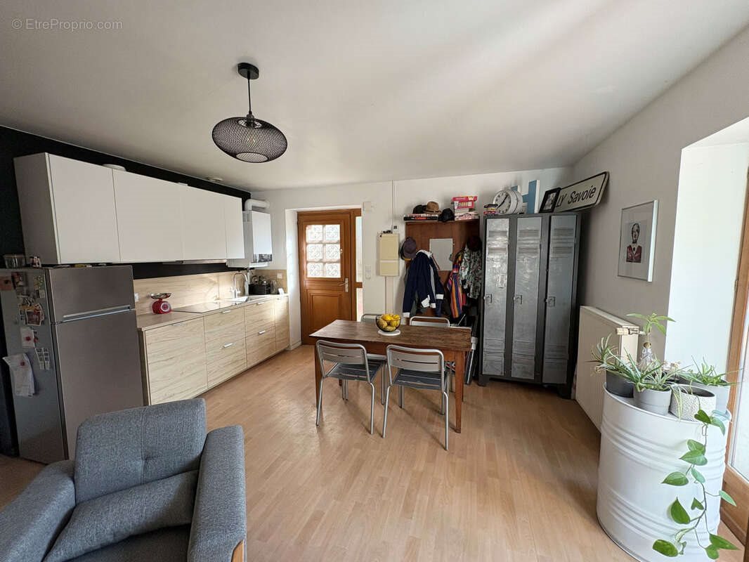 Appartement à vendre, 59m², Saint-André-de-Corcy