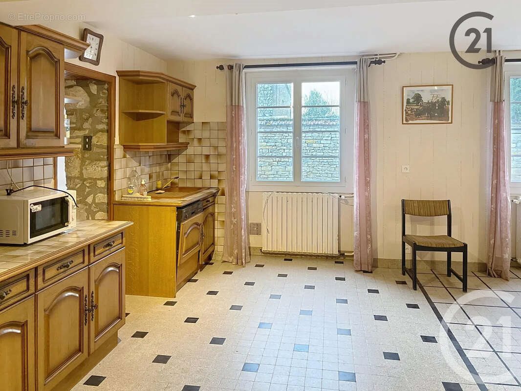 Maison à vendre, 140m², Nitry