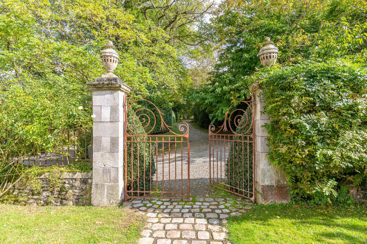 Maison à vendre, 1302m², Aignan