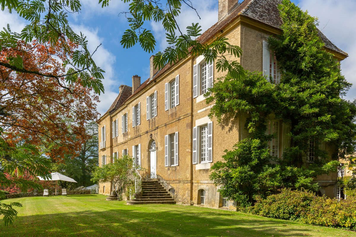 Maison à vendre, 1302m², Aignan