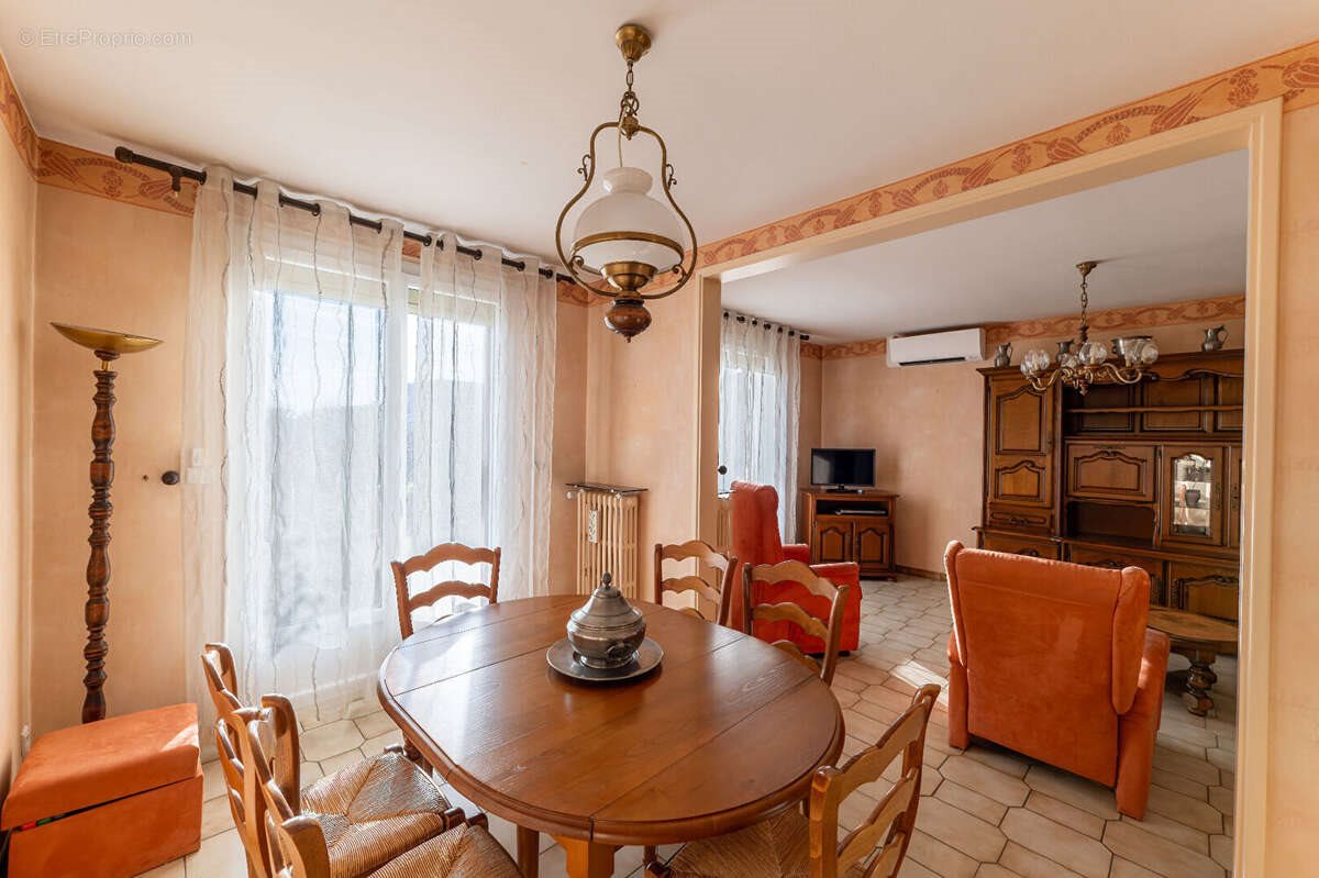 Maison à vendre, 83m², Cébazat