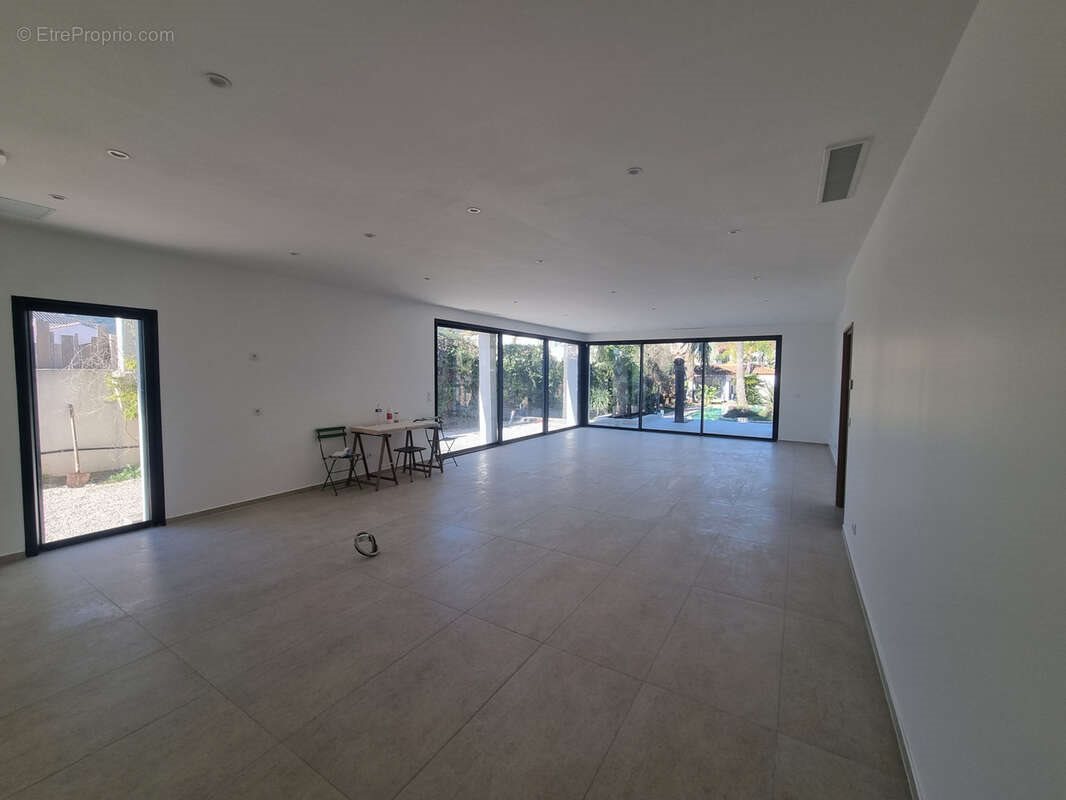 Maison à vendre, 150m², La Farlède