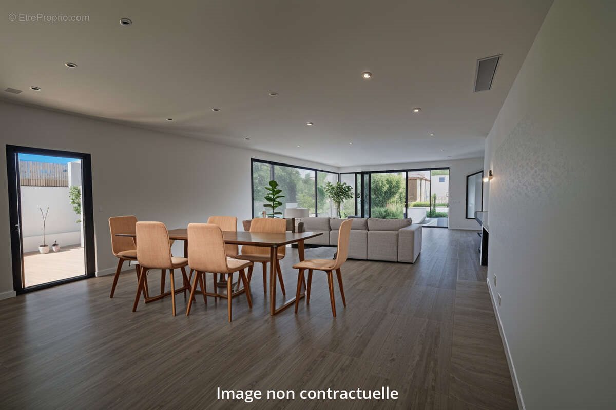 Maison à vendre, 150m², La Farlède