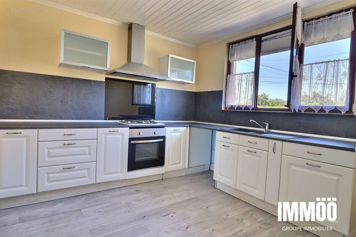 Maison à vendre, 77m², Vatteville-la-Rue