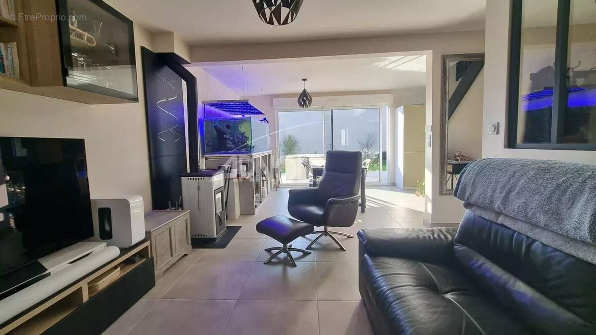 Maison à vendre, 99m², Grandchamps-des-Fontaines