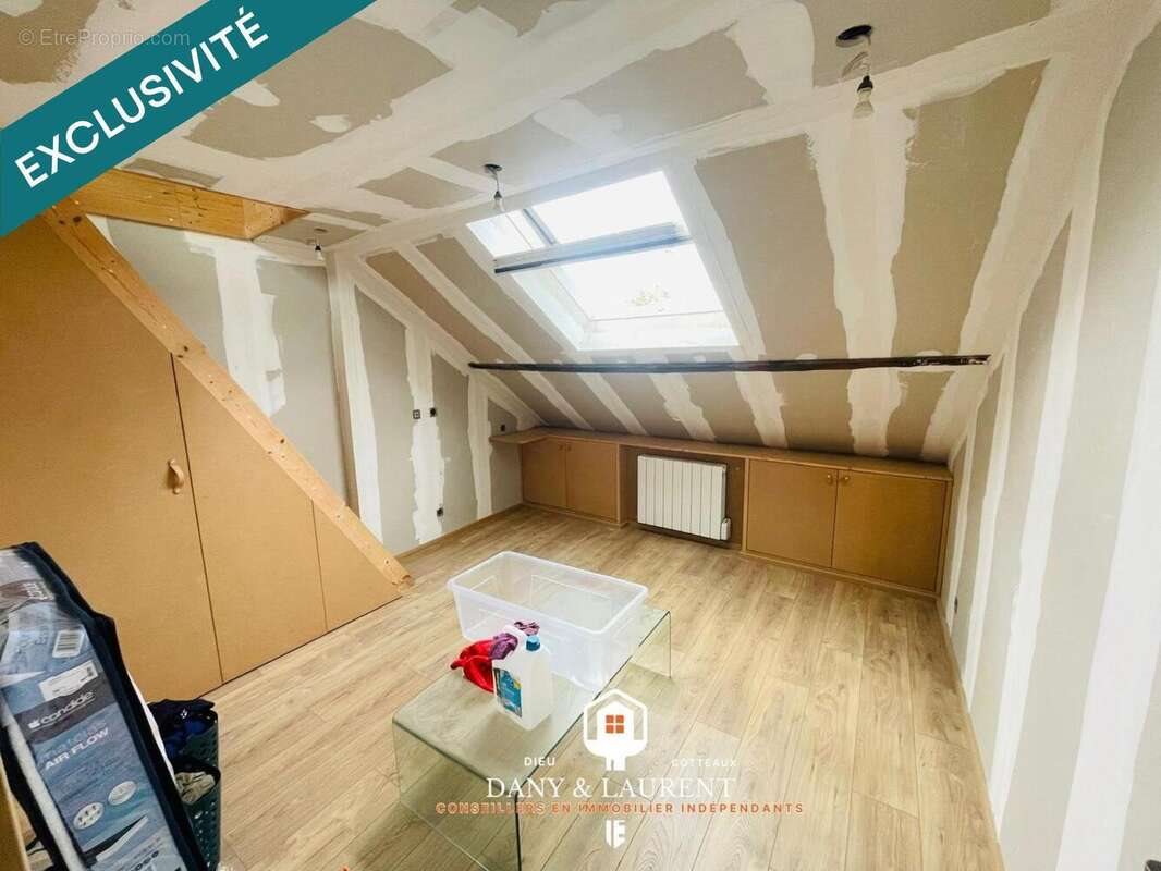 Maison à vendre, 143m², Raismes