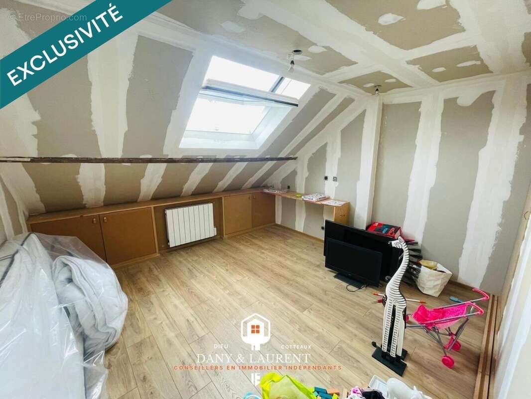 Maison à vendre, 143m², Raismes