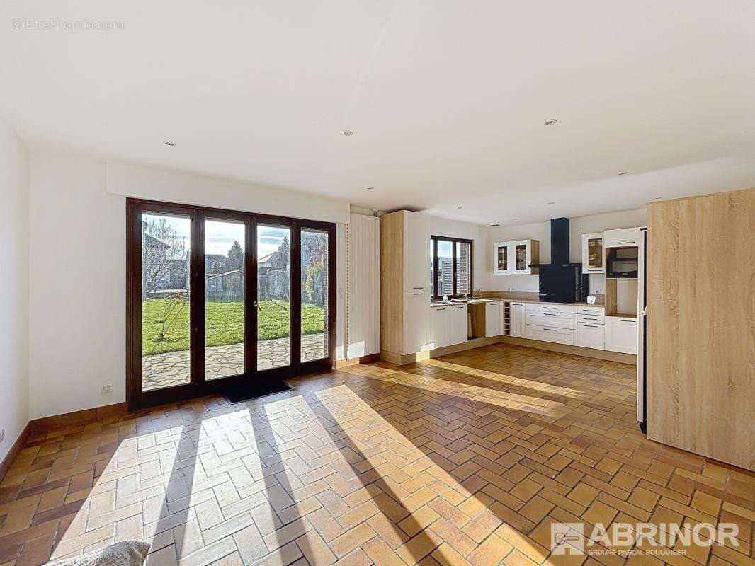 Maison à vendre, 120m², Carnin