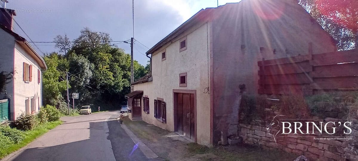 Maison à vendre, 99m², Housseras
