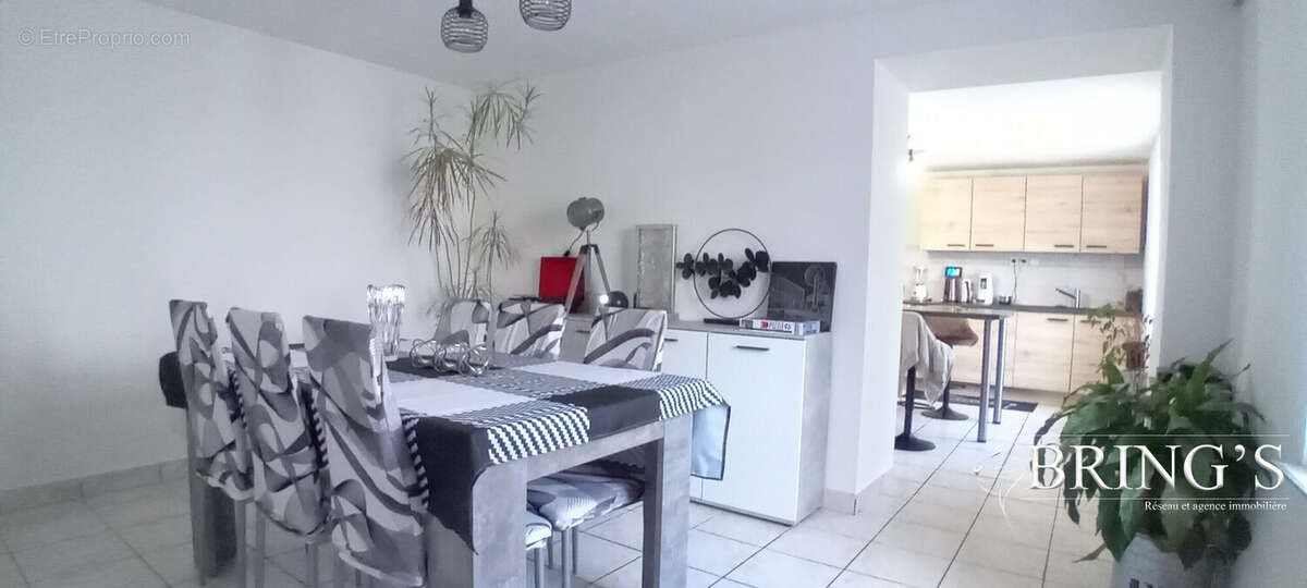 Maison à vendre, 99m², Housseras