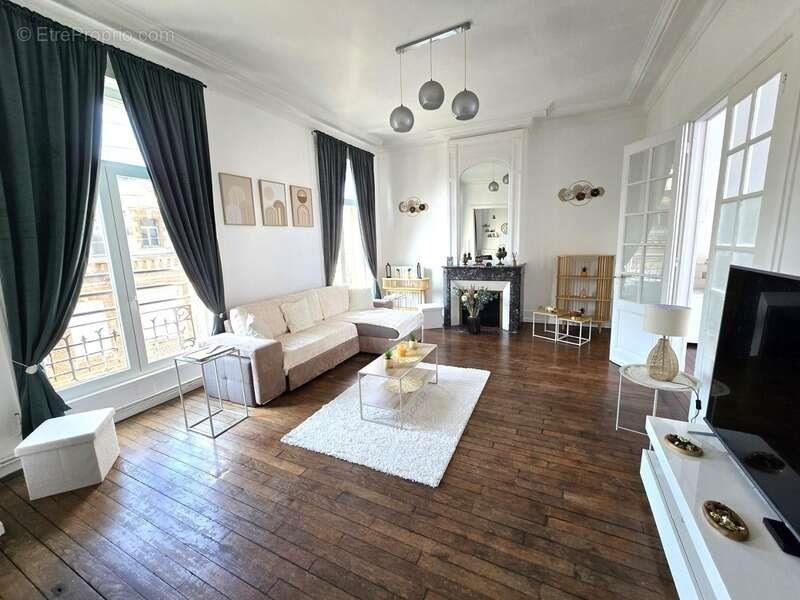 Appartement à vendre, 895m², Fourmies