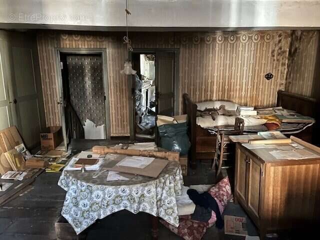 Maison à vendre, 215m², Chasseneuil-sur-Bonnieure