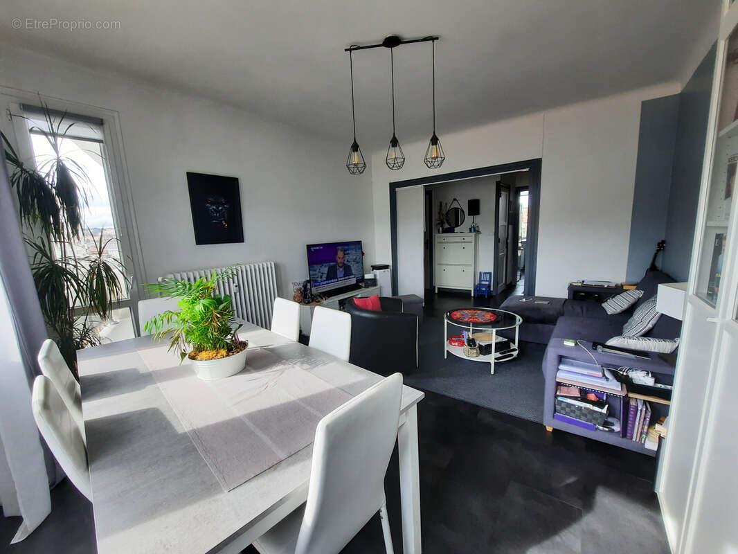 Appartement à vendre, 67m², Saint-Etienne