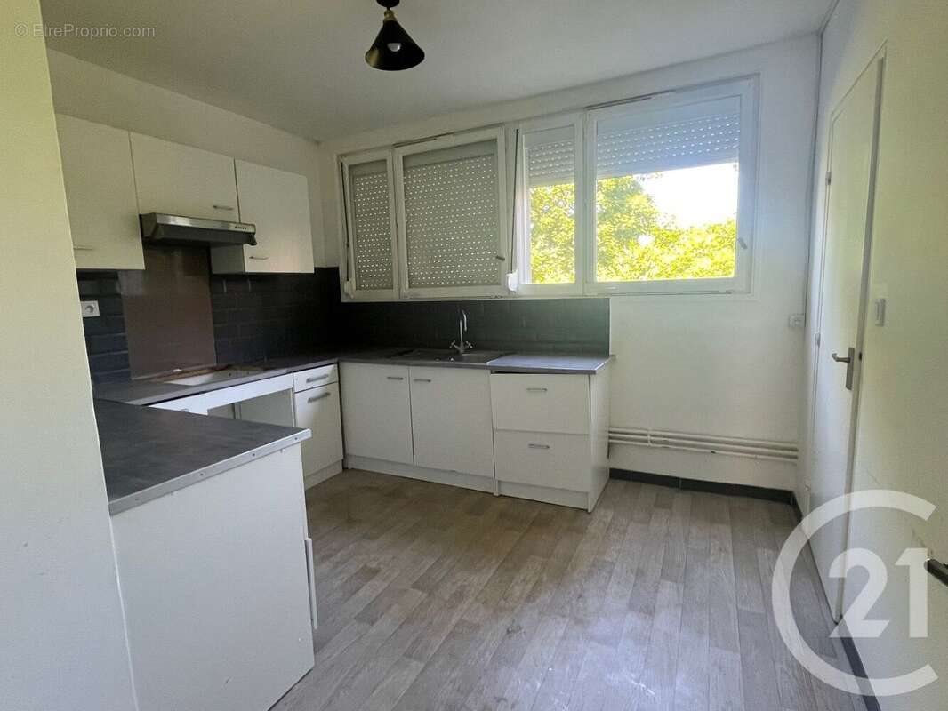 Appartement à vendre, 71m², Châteaudun