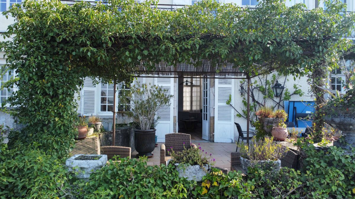 Maison à vendre, 311m², Lescar