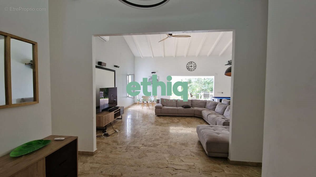 Maison à vendre, 170m², Le Gosier