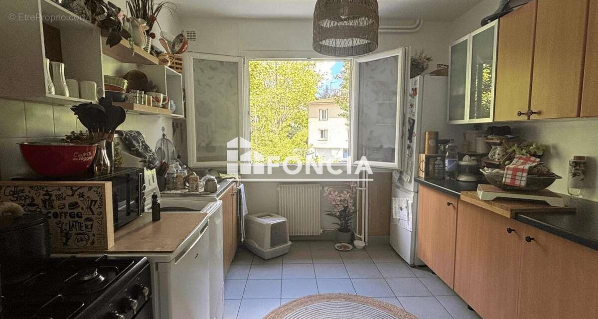 Appartement à vendre, 69m², Saint-Etienne