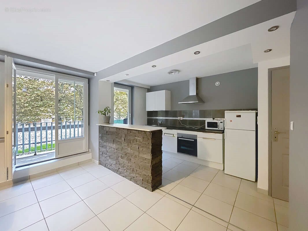 Appartement à vendre, 49m², Saint-Etienne