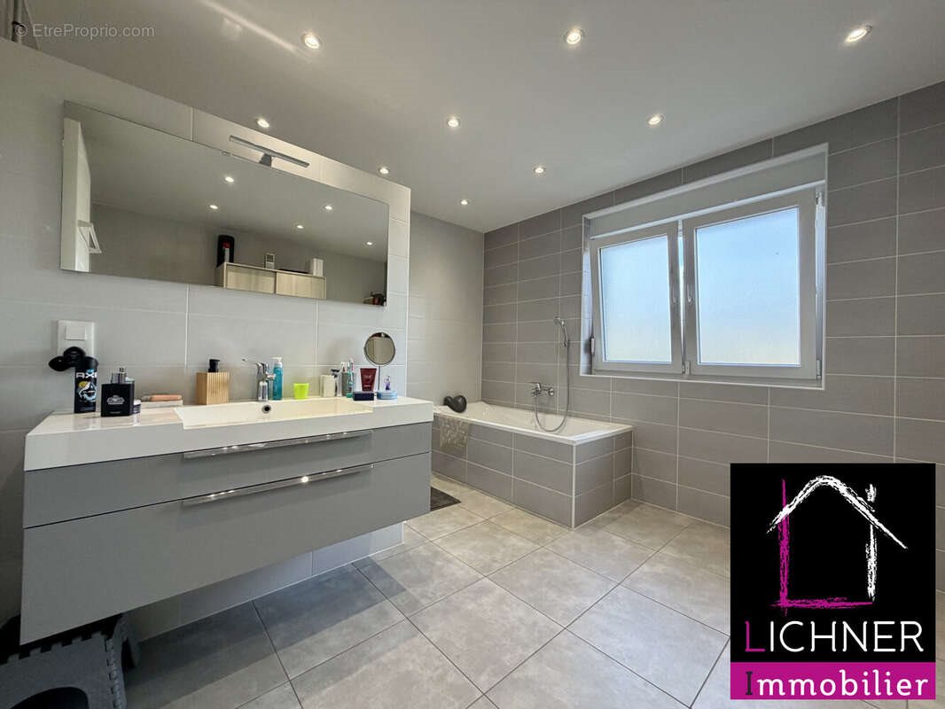 Maison à vendre, 155m², Wiesviller