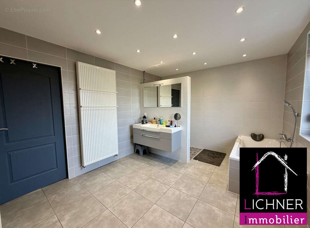 Maison à vendre, 155m², Wiesviller