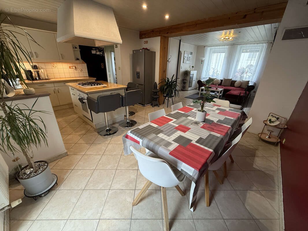 Maison à vendre, 176m², Creutzwald