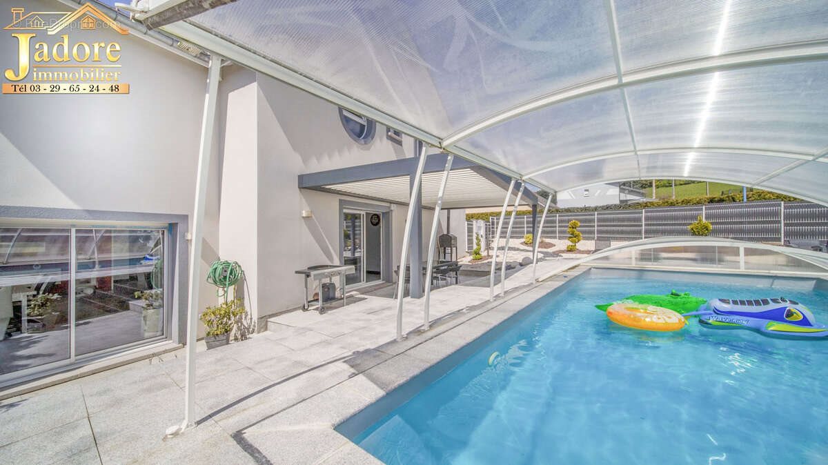 Maison à vendre, 238m², Anould