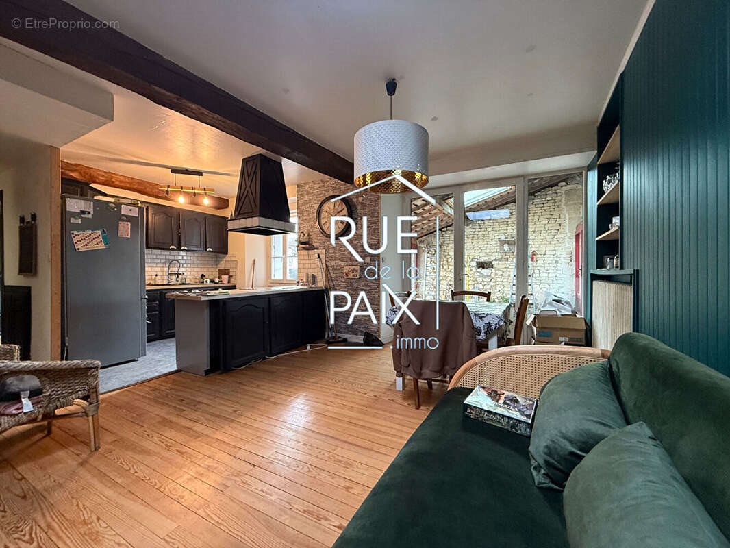 Maison à vendre, 114m², Les Trois-Moutiers