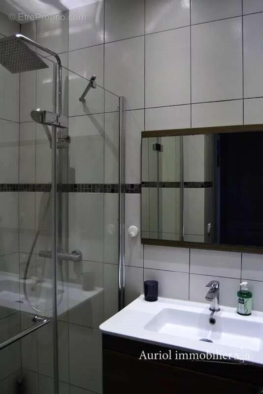 Appartement à vendre, 68m², Roquevaire