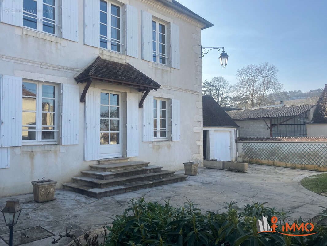 Maison à vendre, 187m², Chablis