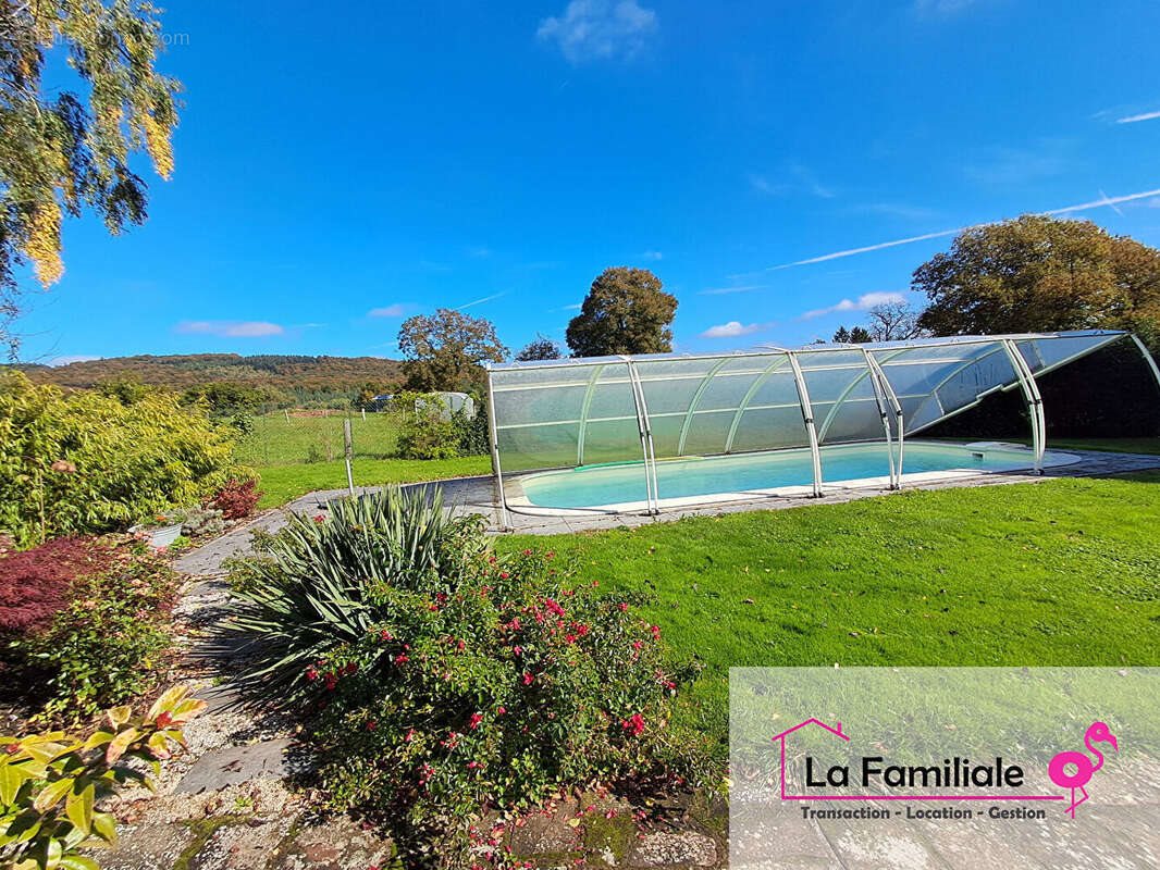 Maison à vendre, 180m², Aillevillers-et-Lyaumont