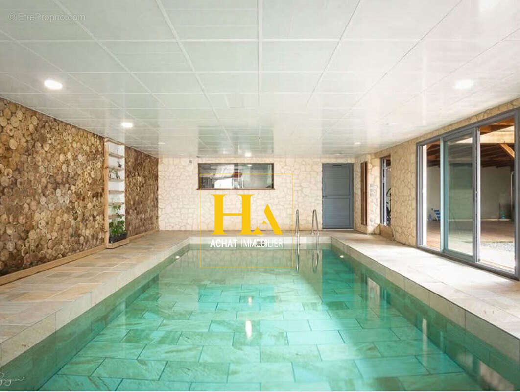 Maison à vendre, 280m², Les Avirons