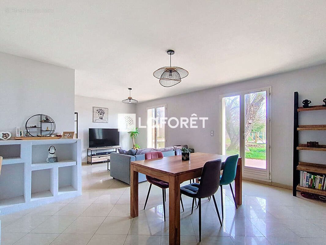 Maison à vendre, 95m², Fronton