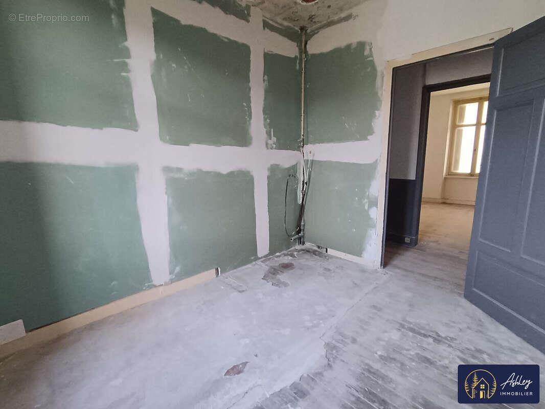 Appartement à vendre, 288m², Bort-les-Orgues