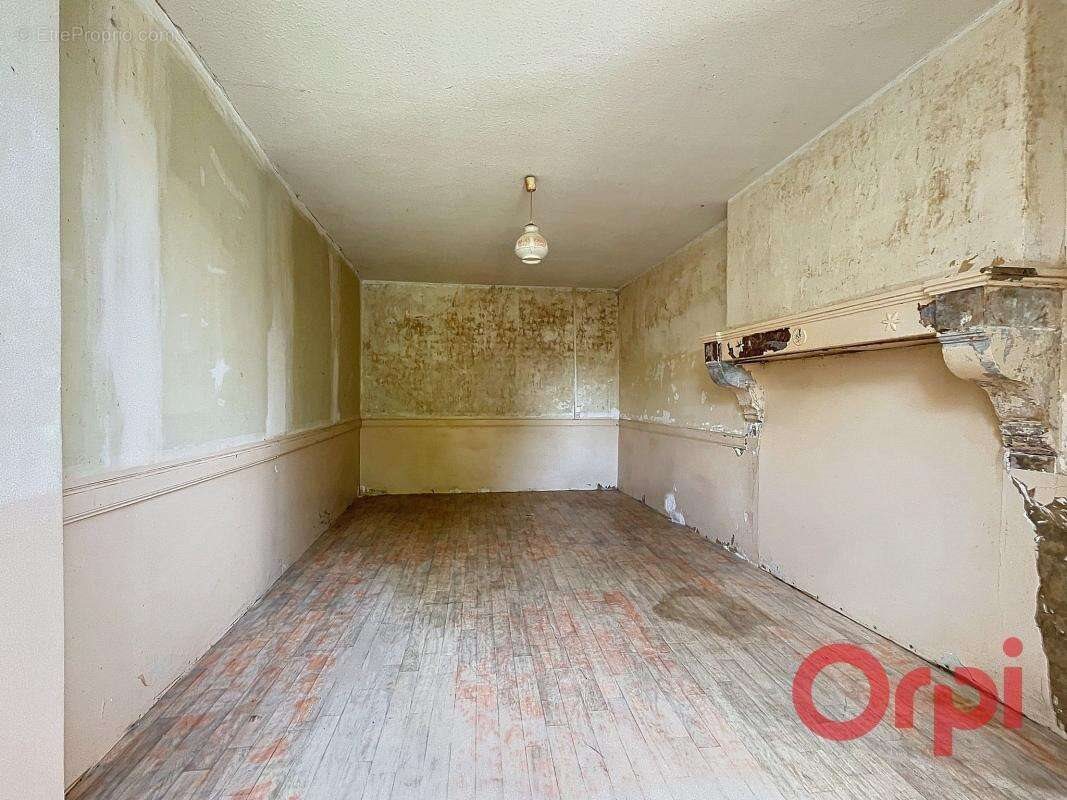 Maison à vendre, 72m², Valigny