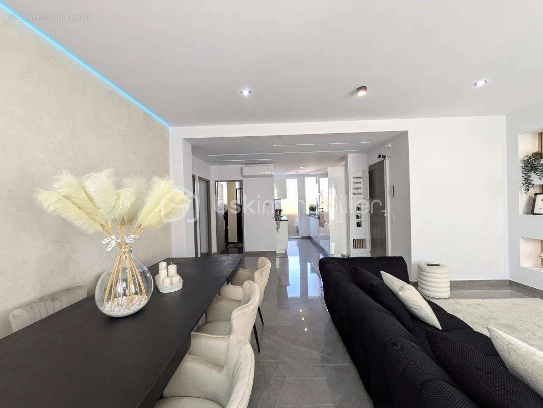 Appartement à vendre, 64m², Toulon