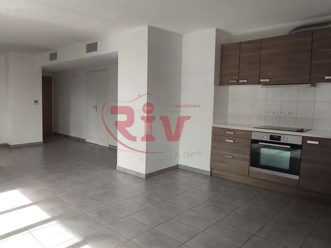 Appartement à vendre, 68m², Les Roches-de-Condrieu