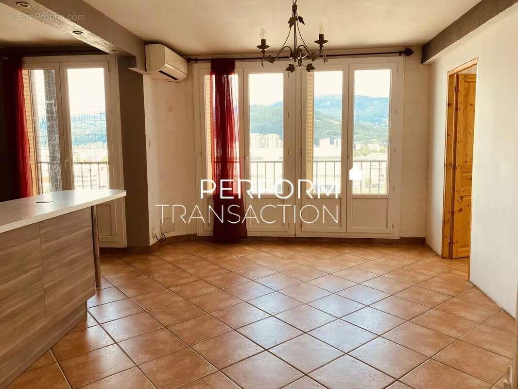 Appartement à vendre, 68m², Grenoble