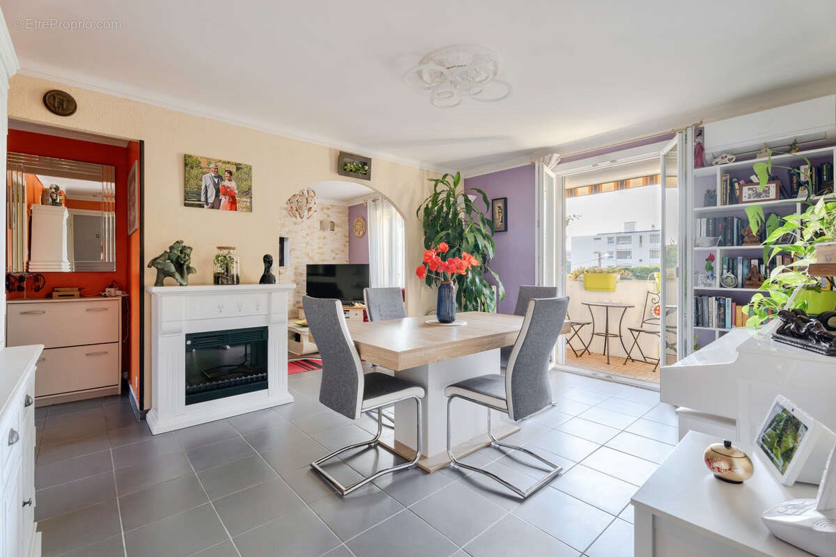 Appartement à vendre, 61m², Toulon