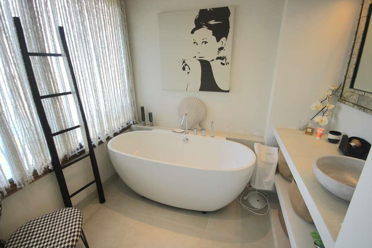 Appartement à vendre, 90m², Marseille 8ème