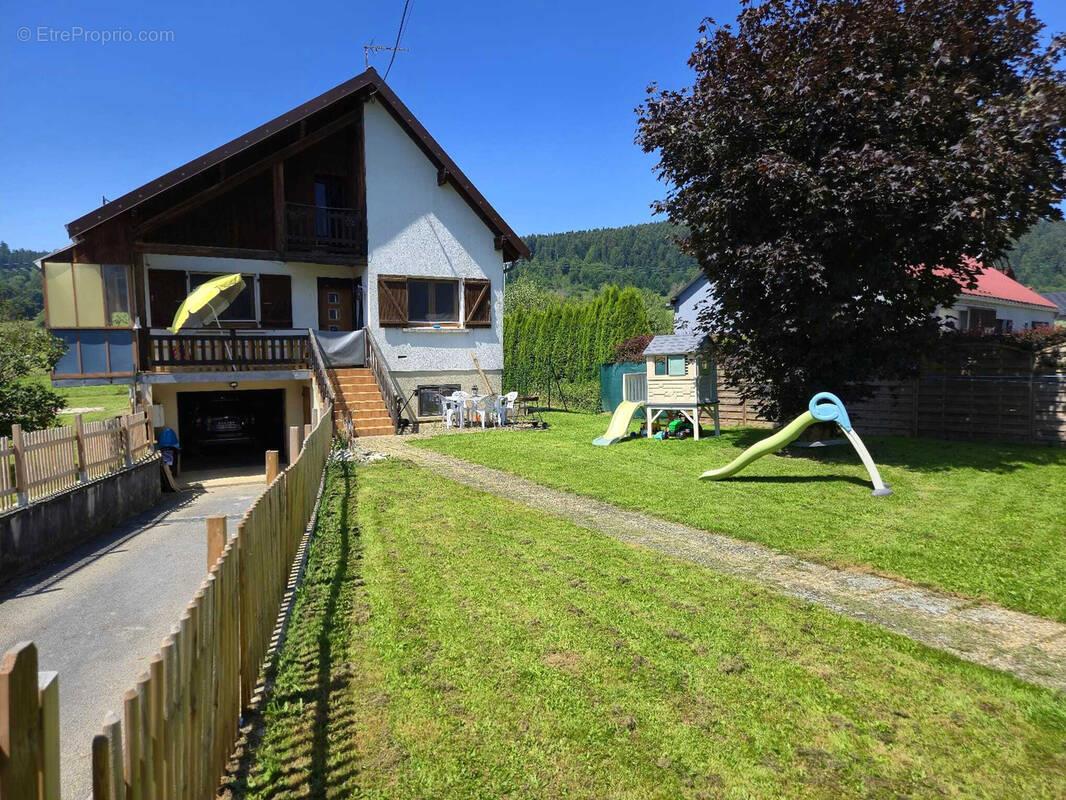 Maison à vendre, 126m², Arc-sous-Cicon