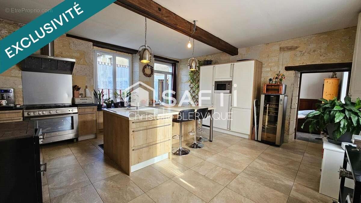 Maison à vendre, 147m², Lésigny